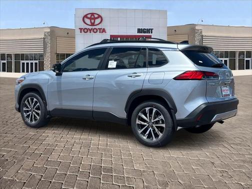 2025 Toyota Corolla Cross XLE