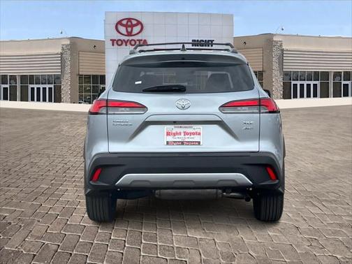 2025 Toyota Corolla Cross XLE