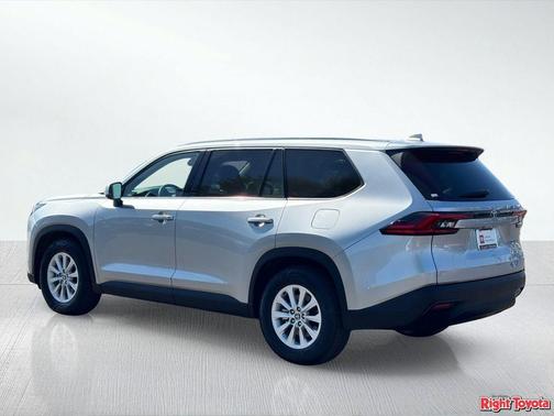 Celestial Silver Metallic 2025 Toyota Grand Highlander XLE
