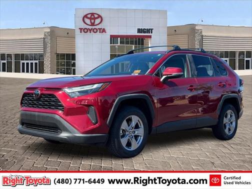 2022 Toyota RAV4 XLE