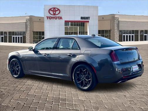 2021 Chrysler 300 Touring