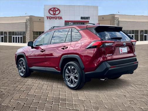 2022 Toyota RAV4 Hybrid XLE Premium