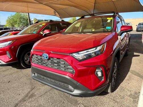 2022 Toyota RAV4 Hybrid XLE Premium