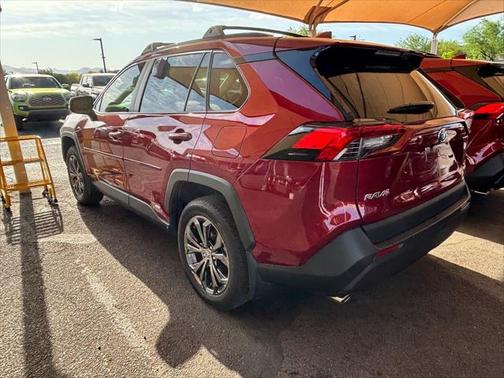 2022 Toyota RAV4 Hybrid XLE Premium