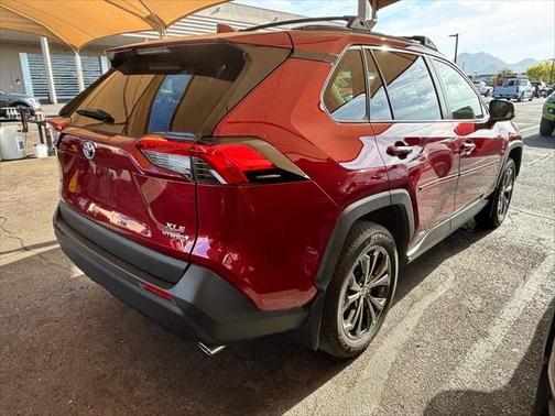2022 Toyota RAV4 Hybrid XLE Premium