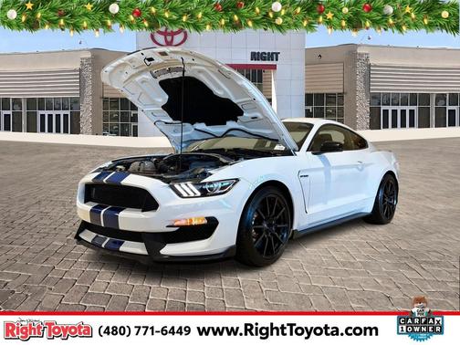 2017 Ford Shelby GT350 Base