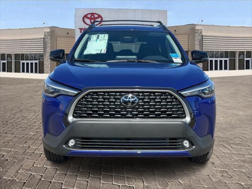 2025 Toyota Corolla Cross XLE