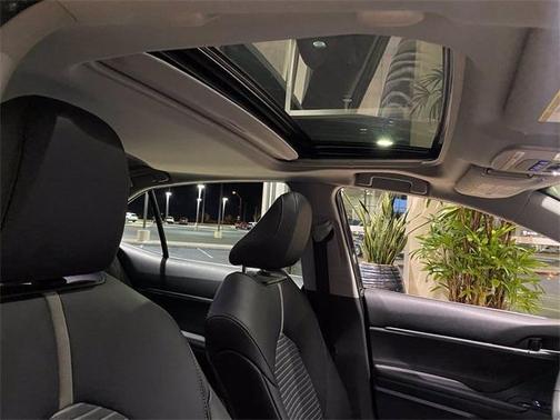 2020 Toyota Camry SE for sale in Scottsdale, AZ - image 11