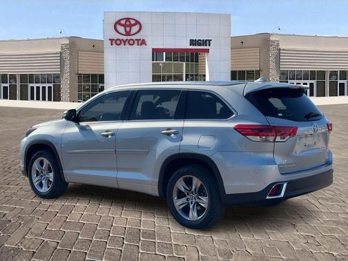 2017 Toyota Highlander Limited