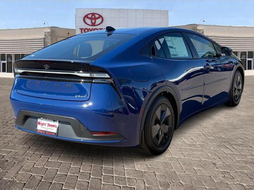 2026 Toyota Prius Plug-In Hybrid SE