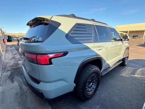 2024 Toyota Sequoia SR5