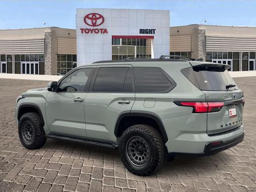 2024 Toyota Sequoia SR5