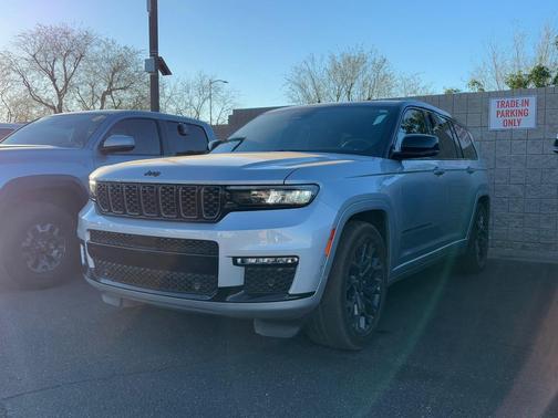 2023 Jeep Grand Cherokee L Summit Reserve