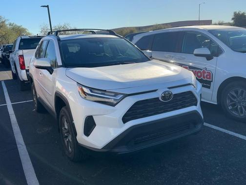 2024 Toyota RAV4 XLE
