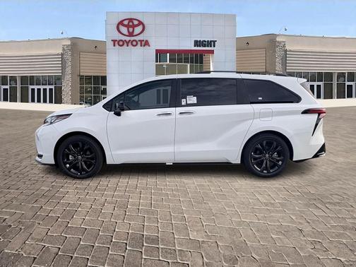 2026 Toyota Sienna XSE 7 Passenger