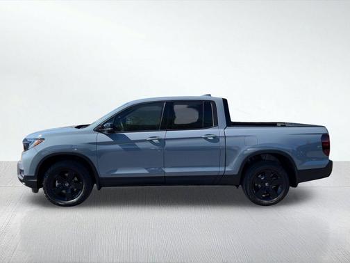 Sonic Gray Pearl 2025 Honda Ridgeline Black