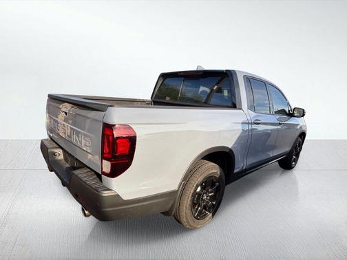 Sonic Gray Pearl 2025 Honda Ridgeline Black