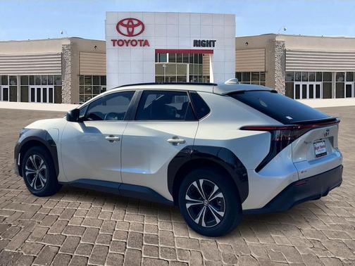 2024 Toyota bZ4X XLE