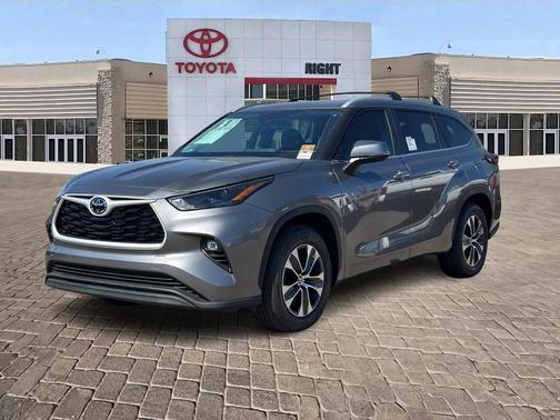 2025 Toyota Highlander XLE