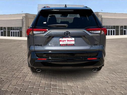 2025 Toyota RAV4 Hybrid SE