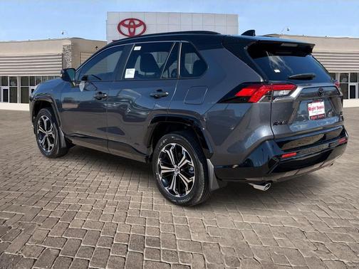 2025 Toyota RAV4 Hybrid SE