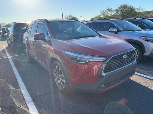 2024 Toyota Corolla Cross XLE
