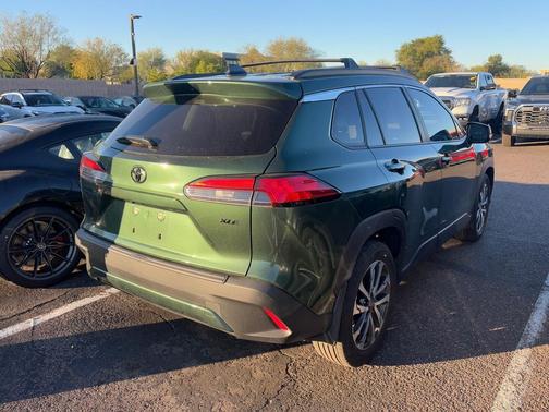 2025 Toyota Corolla Cross XLE