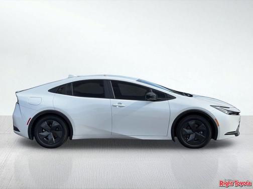 Wind Chill Pearl 2025 Toyota Prius Plug-In Hybrid SE