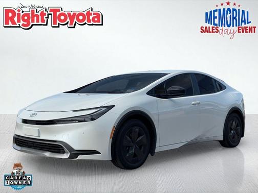 Wind Chill Pearl 2025 Toyota Prius Plug-In Hybrid SE