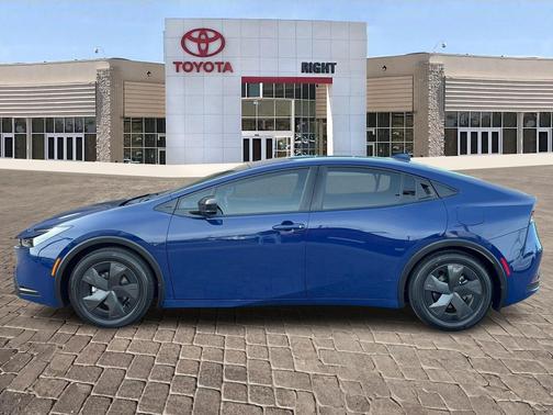 2025 Toyota Prius LE