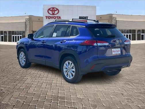 2025 Toyota Corolla Cross LE