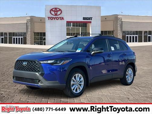 2025 Toyota Corolla Cross LE