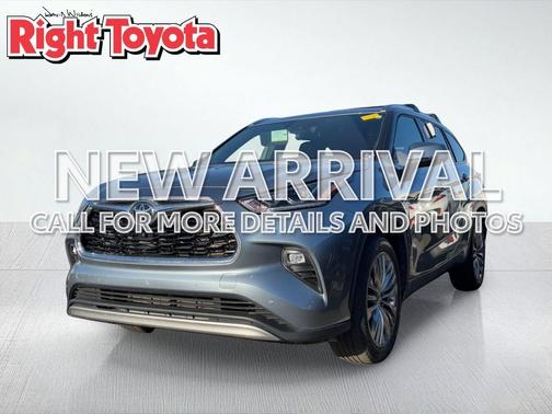 2023 Toyota Highlander Platinum