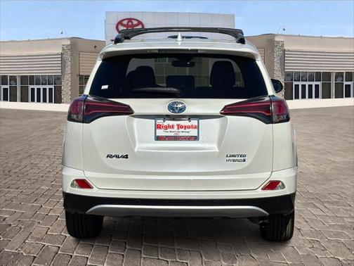2018 Toyota RAV4 Hybrid SE
