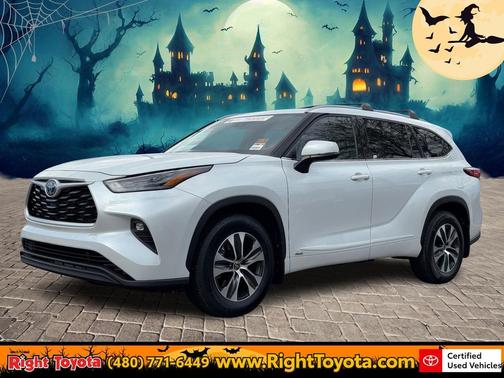 2022 Toyota Highlander Hybrid XLE