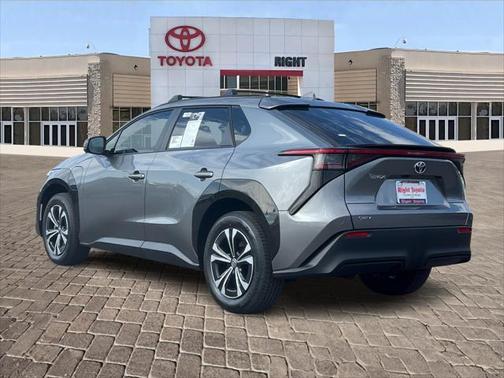 2025 Toyota bZ4X XLE
