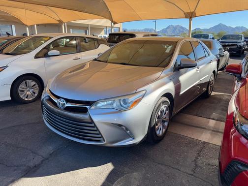 2017 Toyota Camry Hybrid LE