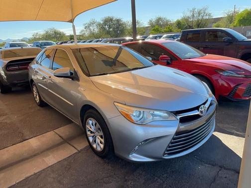 2017 Toyota Camry Hybrid LE