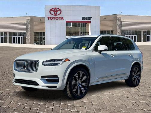 2022 Volvo XC90 Recharge Plug-In Hybrid T8 Inscription 6 Passenger
