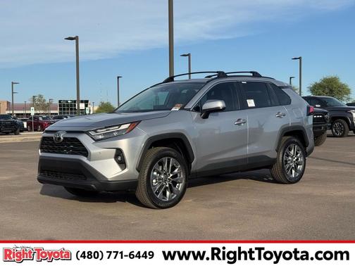 2025 Toyota RAV4 XLE Premium