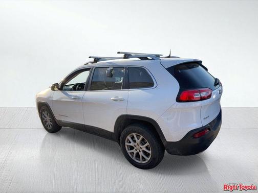 Bright White Clearcoat 2016 Jeep Cherokee Latitude