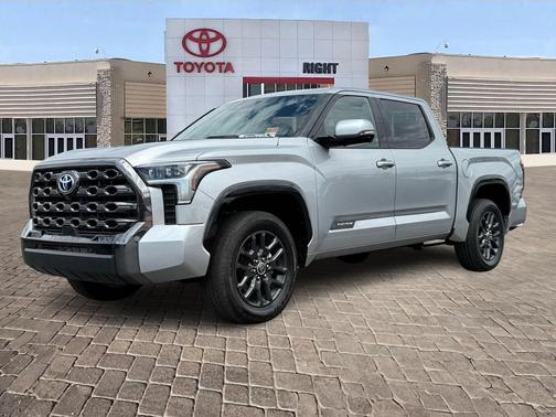 2023 Toyota Tundra Hybrid Platinum