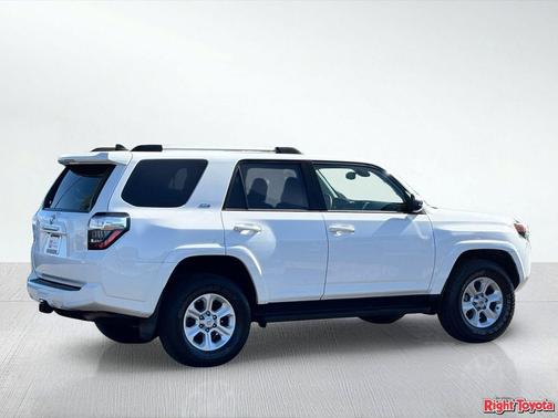 Super White 2020 Toyota 4Runner SR5