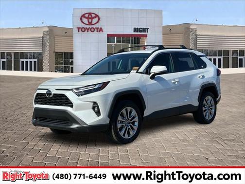 2025 Toyota RAV4 XLE Premium