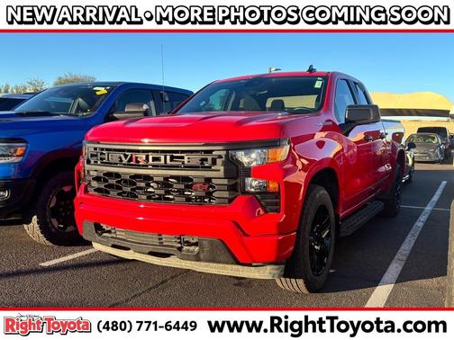 2025 Chevrolet Silverado 1500 Custom