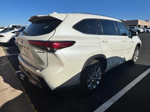 2021 Toyota Highlander Hybrid Limited