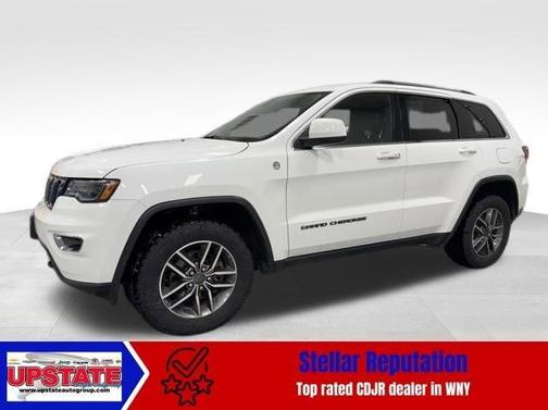 2020 Jeep Grand Cherokee Laredo