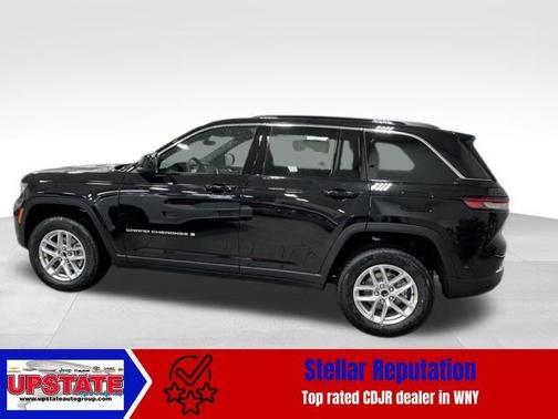 2026 Jeep Grand Cherokee Laredo X 4x4