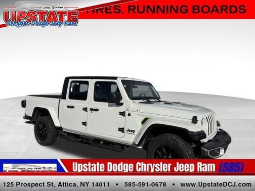 2022 Jeep Gladiator Sport