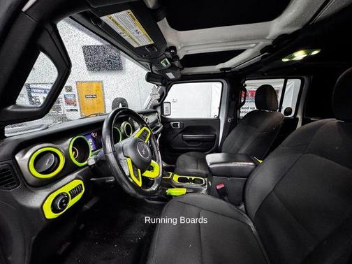 2022 Jeep Gladiator Sport